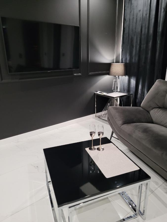 Scandal Apartament Premium Зелёна-Гура Экстерьер фото